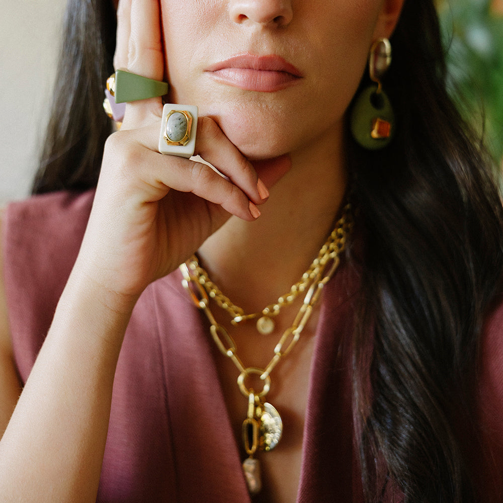 Collar ISSOA Moneda