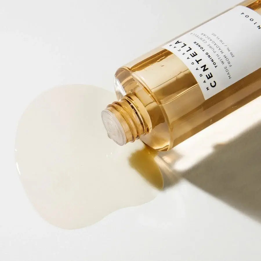 SKIN1004 Madagascar Centella Tónico Facial Tonificante e Hidratante, Calma la Piel y Ayuda a Reforzar la Barrera Cutánea, Textura Ligera y Refrescante de Rápida Absorción, Mejora la Suavidad y Equilibrio de la Piel, Ideal para Piel Sensible, Uso Diario www.sallunabeauty.com