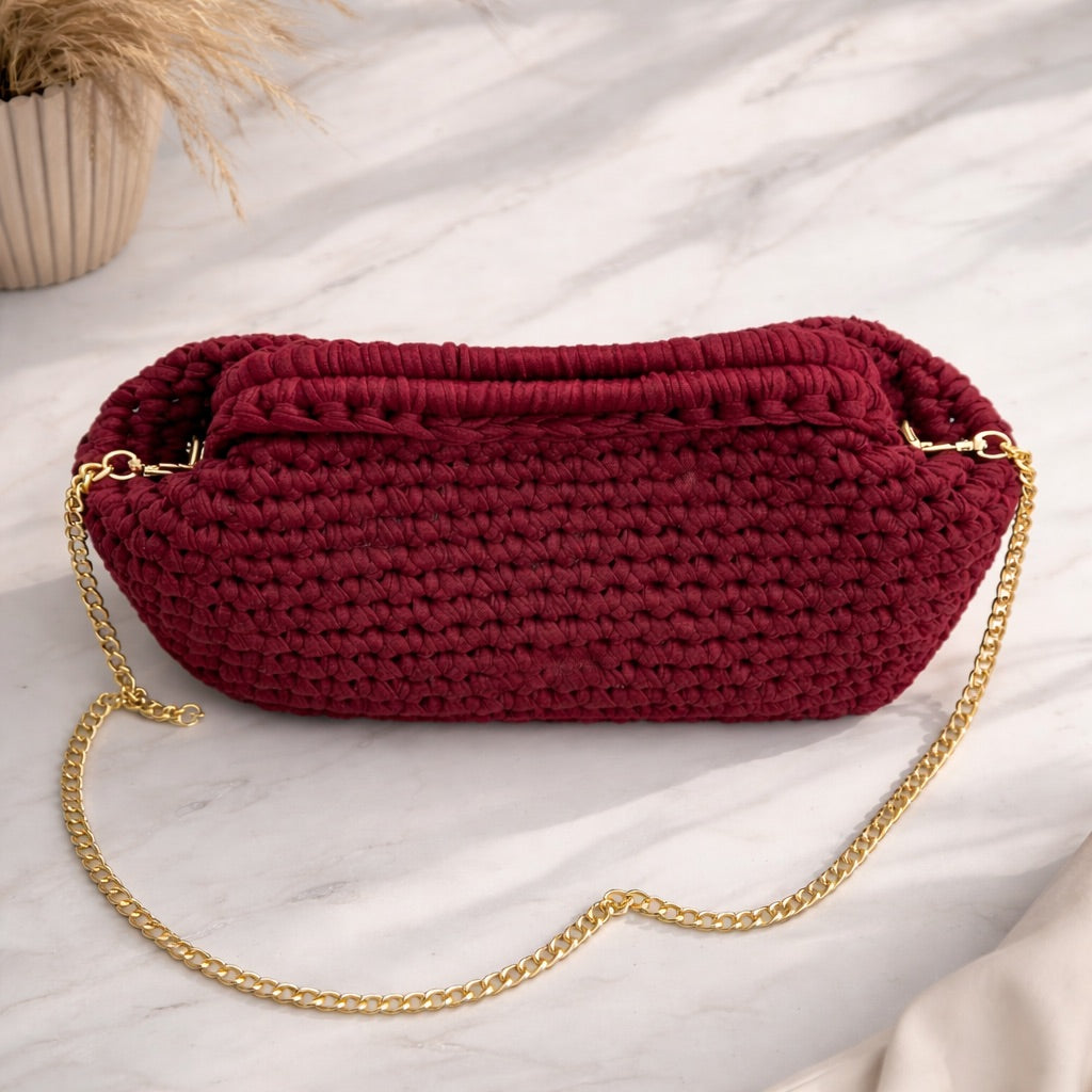 Juliette 01 — Clutch con cierre metálico Wish & Point