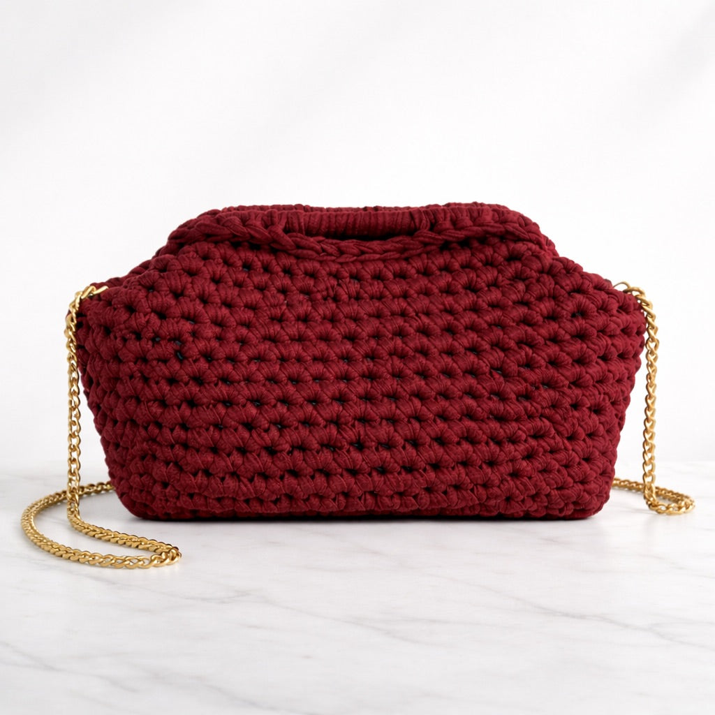 Juliette 01 — Clutch con cierre metálico Wish & Point