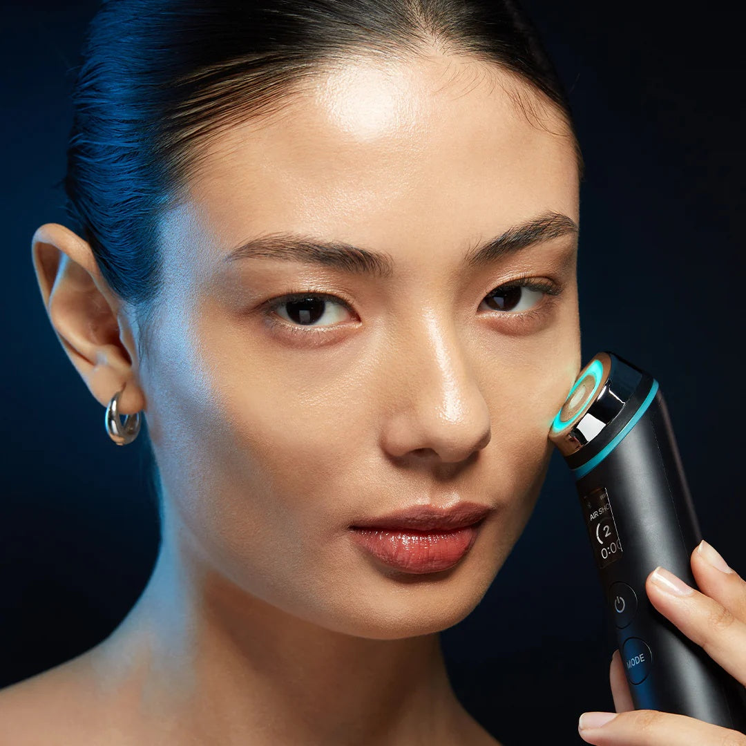 Medicube Age-R Booster Pro – Dispositivo Facial 6 en 1 para Efecto "Glass Skin" con Tecnología de Luminosidad Real www.sallunabeauty.com