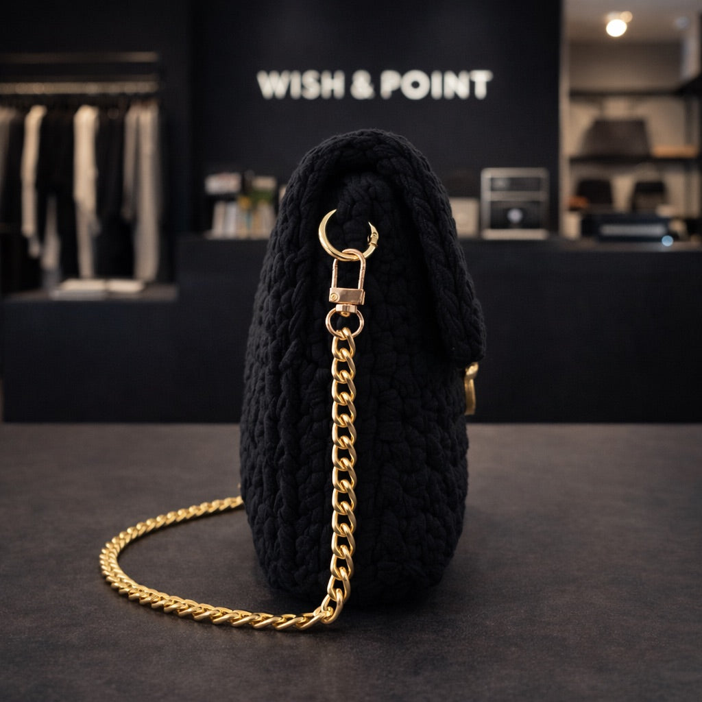 Icon 01 — Bolso estructurado con cadena Wish & Point