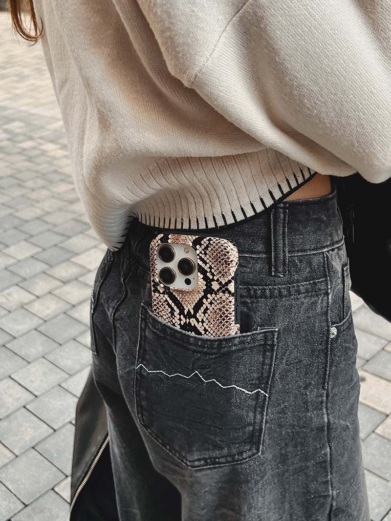 Rebel Skin MagSafe | phone case · Veloure