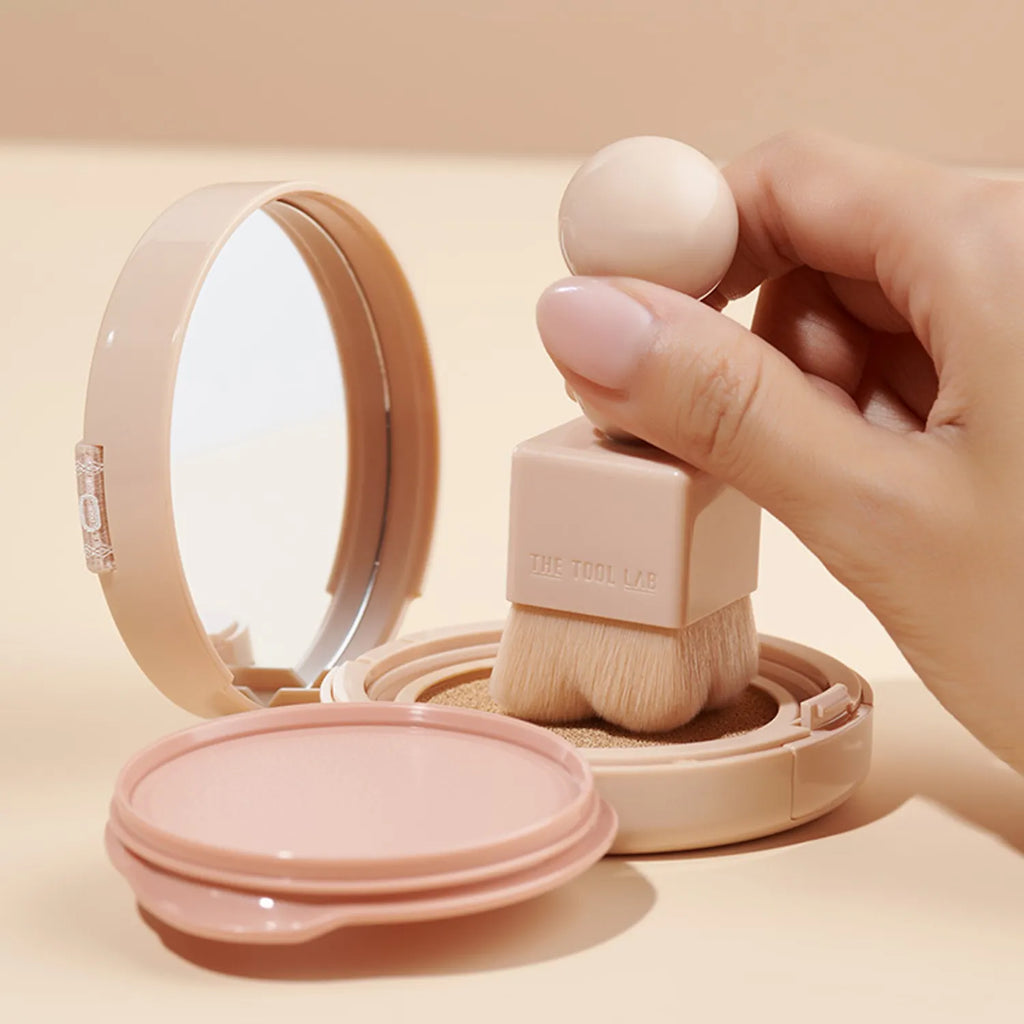 THE TOOL LAB Stamp Skinfit Cushion Glow + Brush - 24N