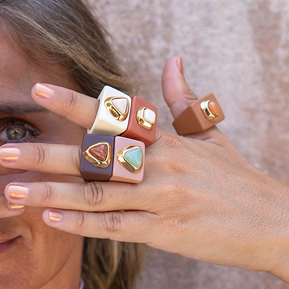 Anillos bisutería grandes Beige con piedra natural Madreperla ÉMOLO®