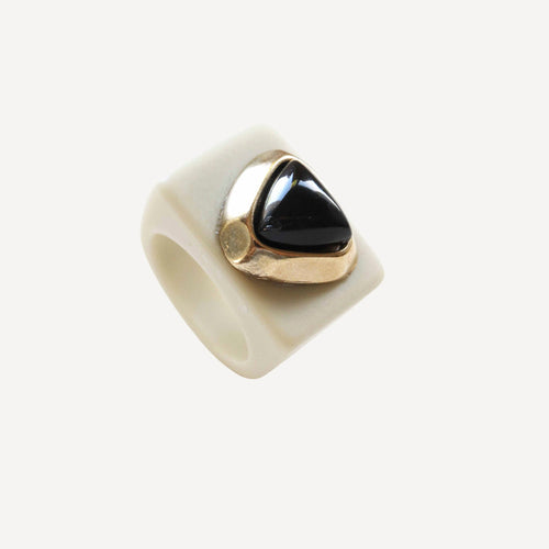 Anillo para mujer color hielo con ónix ÉMOLO®