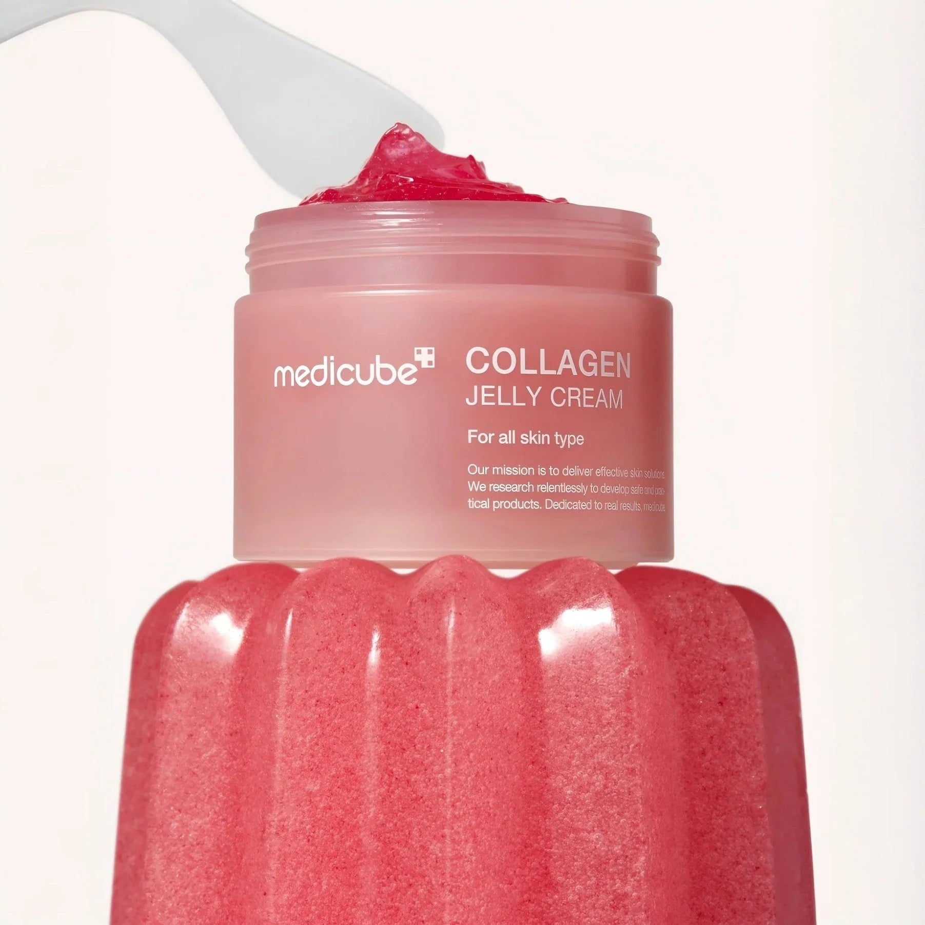 Medicube - Ser Crema y toner www.sallunabeauty.com